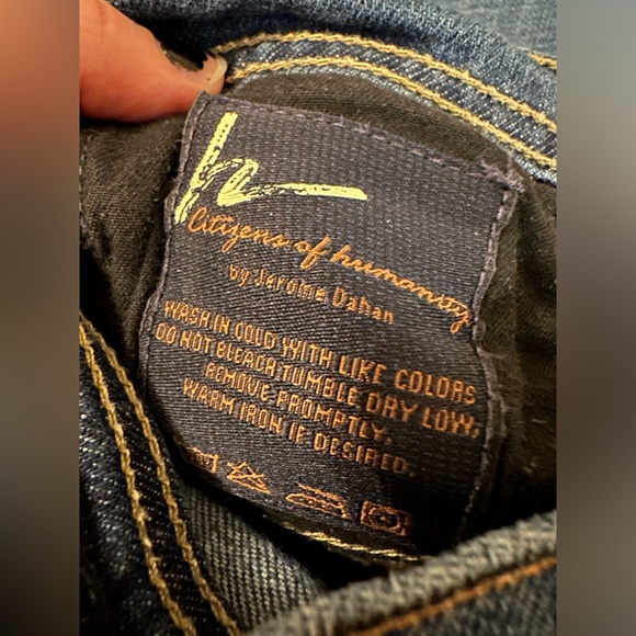 Citizens of Humanity Dark Wash Low-Rise Flared Jeans - Picture 10 of 10